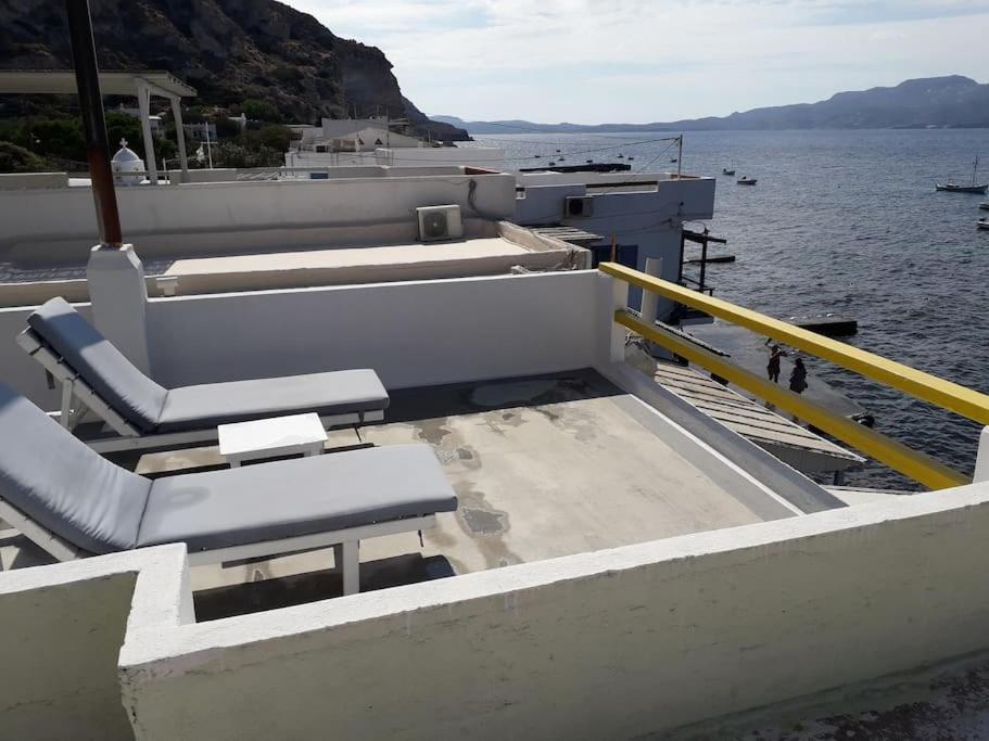 The Yellow Boat House Klima  Exterior foto